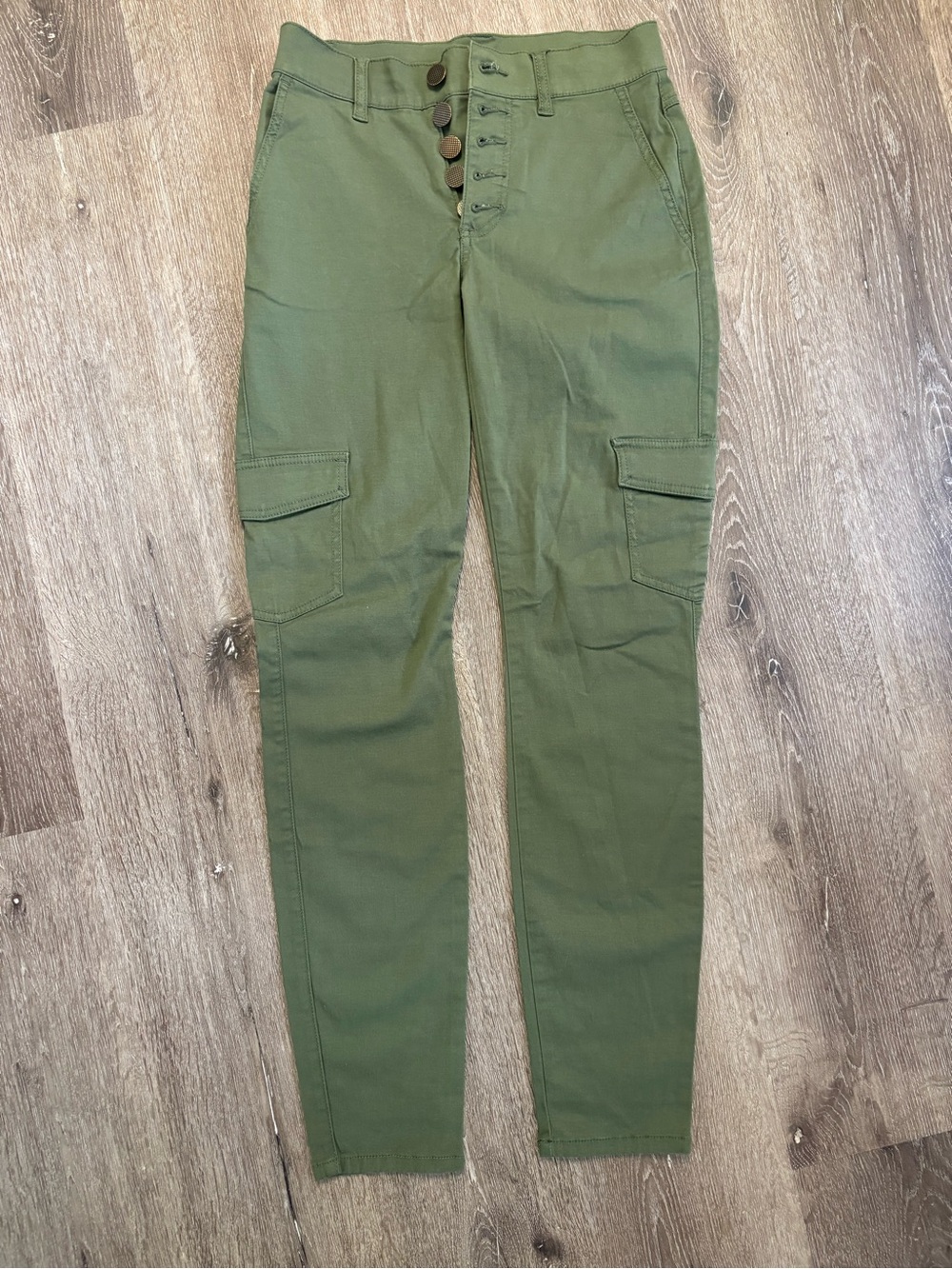 CAbi Olive Green Button-Front Cargo Ankle Pants.  New without tag.
